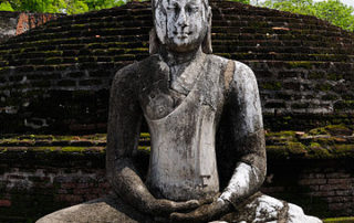 Sri Lanka Buddhist statue